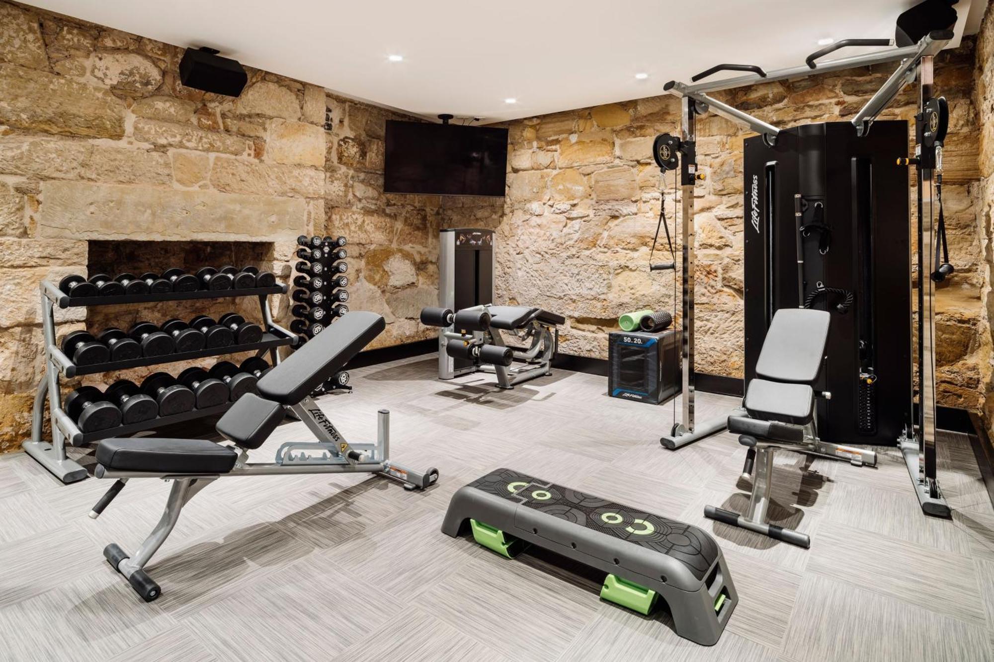 The Tasman, A Luxury Collection Hotel, Hobart Ngoại thất bức ảnh A home gym